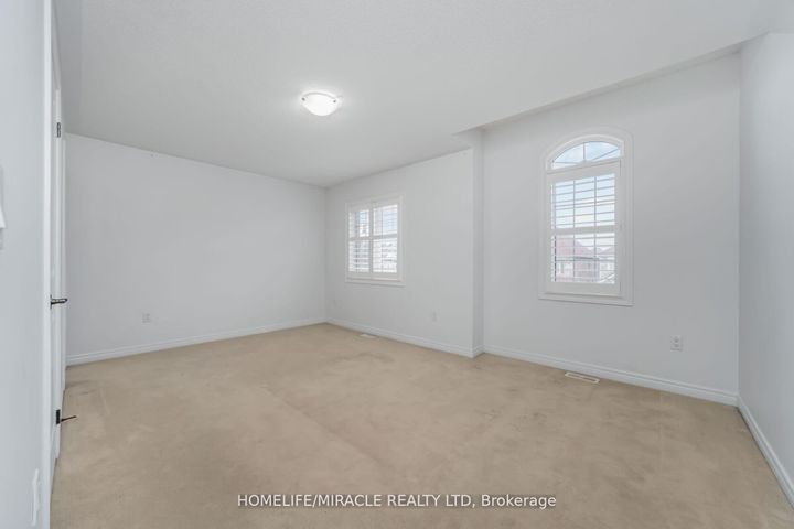 Photo 26 at 10 Kenora Street, Credit Valley, Brampton