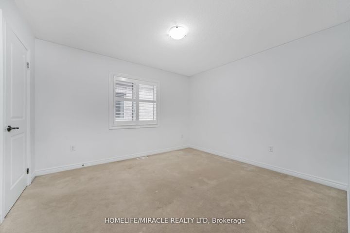 Photo 29 at 10 Kenora Street, Credit Valley, Brampton