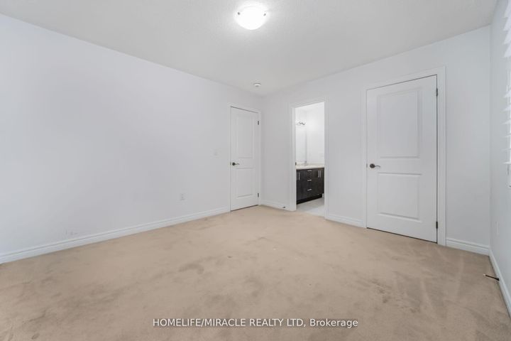 Photo 30 at 10 Kenora Street, Credit Valley, Brampton