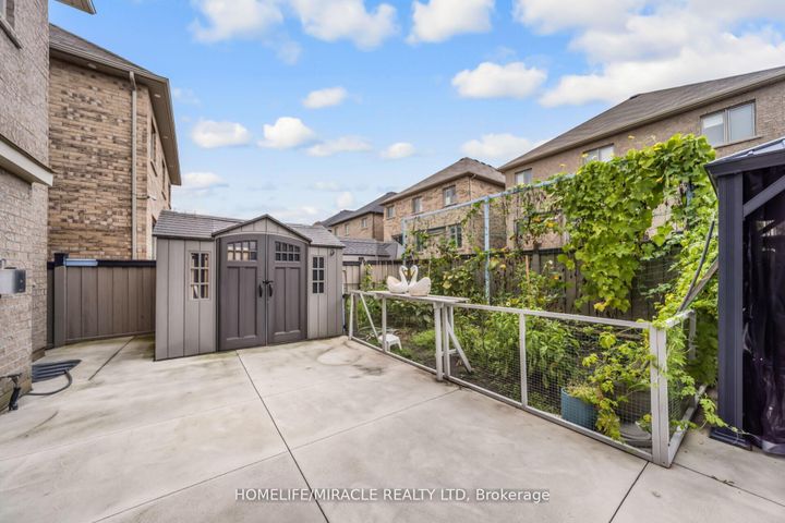 Photo 44 at 10 Kenora Street, Credit Valley, Brampton