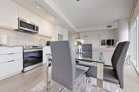 Photo 11 at 713 - 50 Power Street, Moss Park, Toronto