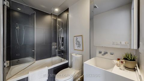 Photo 22 at 1701 - 1 Bloor Street E, Yonge Corridor, Toronto