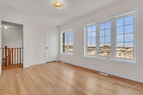 Photo 25 at 195 Terry Fox Drive, Rural Barrie Southeast, Barrie