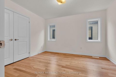 Photo 26 at 195 Terry Fox Drive, Rural Barrie Southeast, Barrie