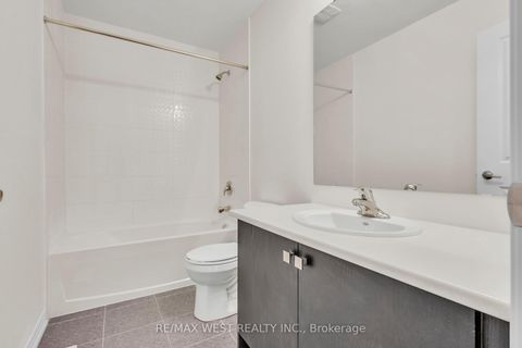 Photo 28 at 195 Terry Fox Drive, Rural Barrie Southeast, Barrie