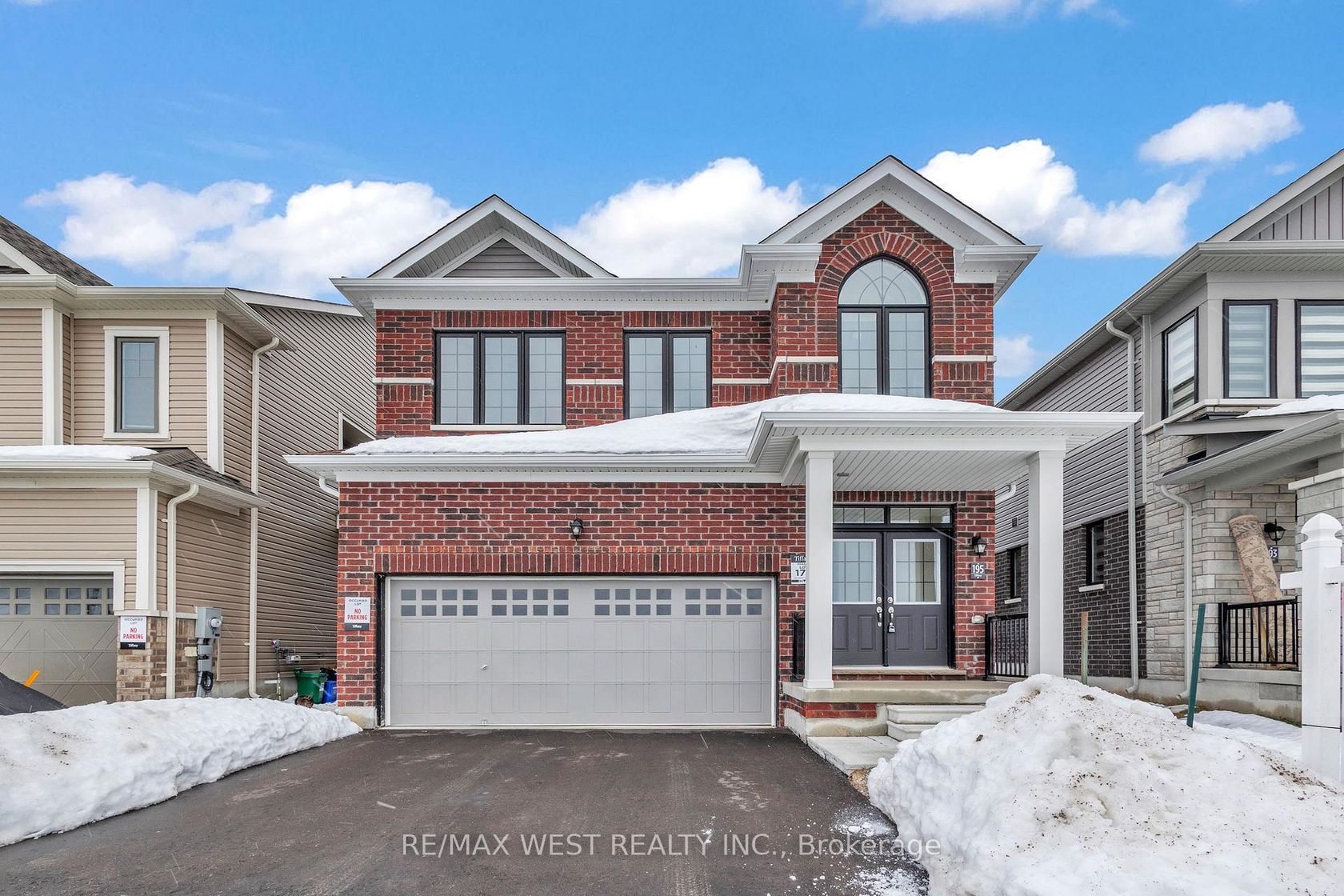 195 Terry Fox Drive, Rural Barrie Southeast, Barrie photo number 2