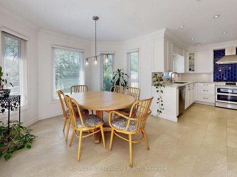 Photo 1 at 48 Millcroft Way, Brownridge, Vaughan