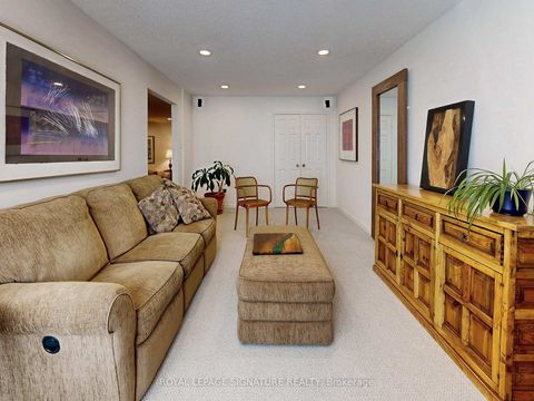 Photo 9 at 48 Millcroft Way, Brownridge, Vaughan