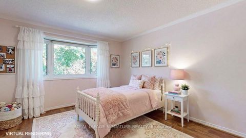 Photo 15 at 48 Millcroft Way, Brownridge, Vaughan