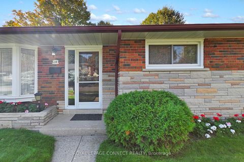 Photo 2 at 14 Dalehurst Avenue, Morningside, Toronto
