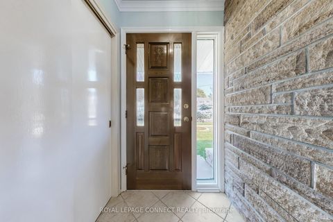 Photo 3 at 14 Dalehurst Avenue, Morningside, Toronto