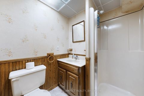 Photo 36 at 14 Dalehurst Avenue, Morningside, Toronto