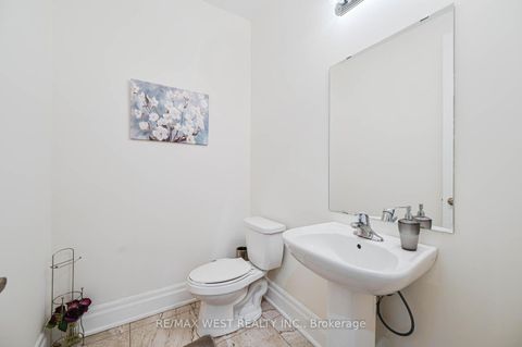 Photo 12 at 293 Torrey Pines Road, Kleinburg, Vaughan