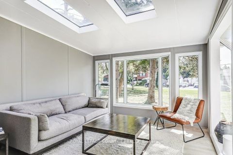 Photo 11 at 70 Dunstall Crescent, West Hill, Toronto