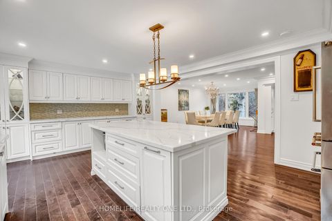 Photo 13 at 31 Bearwood Drive, Humber Valley, Toronto