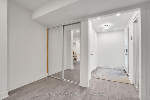 Photo 38 at 31 Bearwood Drive, Humber Valley, Toronto