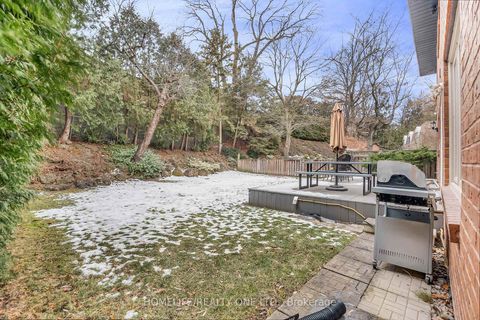 Photo 46 at 31 Bearwood Drive, Humber Valley, Toronto