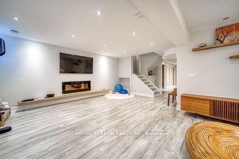 Photo 5 at 3095 Robert Brown Boulevard, GO Glenorchy, Oakville