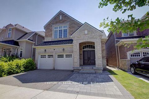 Photo 1 at 140 Cherryhurst Road, GO Glenorchy, Oakville