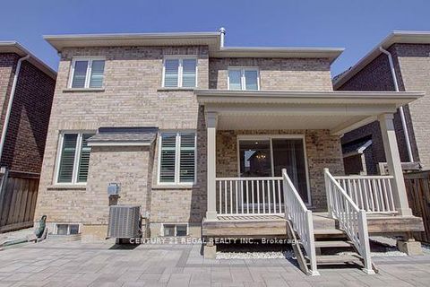Photo 13 at 140 Cherryhurst Road, GO Glenorchy, Oakville