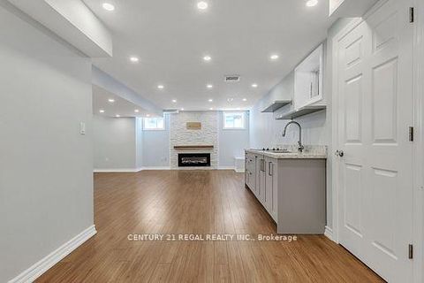 Photo 16 at 140 Cherryhurst Road, GO Glenorchy, Oakville