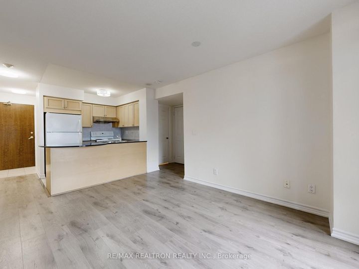 Photo 3 at 1606 - 18 Kenaston Gardens, Bayview Village, Toronto