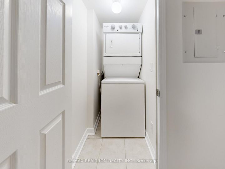 Photo 9 at 1606 - 18 Kenaston Gardens, Bayview Village, Toronto