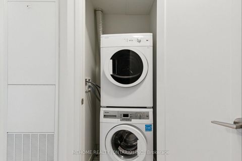 Photo 16 at 301W - 27 Bathurst Street, Waterfront Communities C1, Toronto