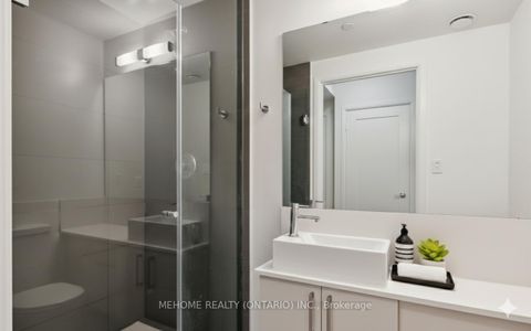 Photo 17 at 301W - 27 Bathurst Street, Waterfront Communities C1, Toronto