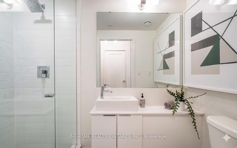 Photo 18 at 301W - 27 Bathurst Street, Waterfront Communities C1, Toronto