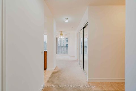 Photo 3 at 305 - 1720 Eglinton Avenue E, Victoria Village, Toronto