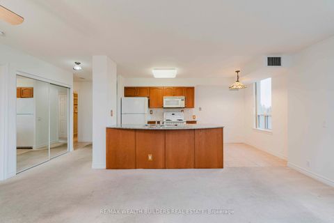 Photo 5 at 305 - 1720 Eglinton Avenue E, Victoria Village, Toronto