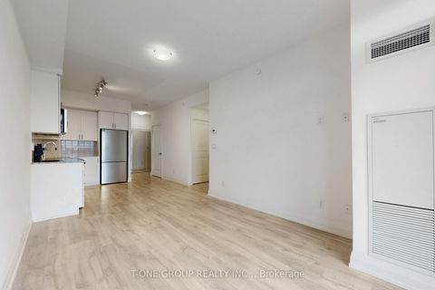 Photo 5 at 1606 - 3700 Highway 7 Road, Vaughan Corporate Centre, Vaughan