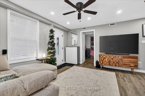 Photo 14 at 119 Essa Road, Allandale, Barrie