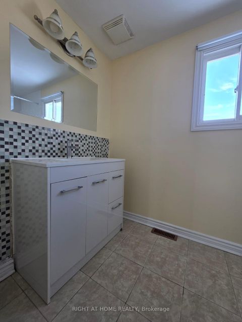 Photo 15 at 75 Corbett Drive, Grove East, Barrie