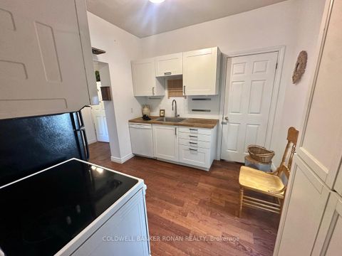 Photo 11 at 284 Main Street, Schomberg, King