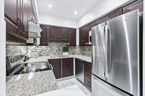 Photo 5 at 59 - 735 New Westminster Drive, Brownridge, Vaughan
