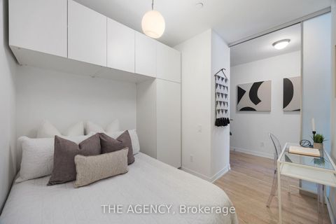 Photo 25 at 1011 - 560 King Street W, Waterfront Communities C1, Toronto