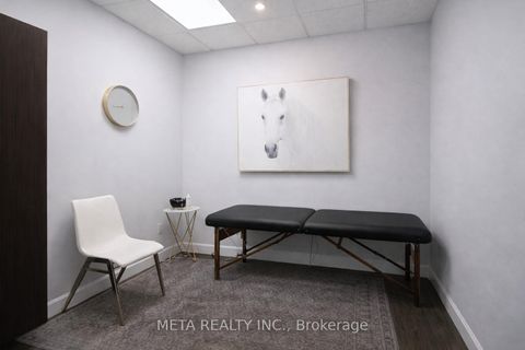 Photo 5 at B10 - 2761 Markham Road, Rouge E11, Toronto