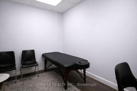 Photo 7 at B10 - 2761 Markham Road, Rouge E11, Toronto