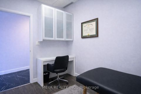 Photo 9 at B10 - 2761 Markham Road, Rouge E11, Toronto