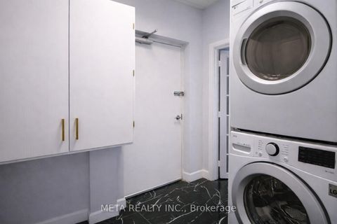 Photo 16 at B10 - 2761 Markham Road, Rouge E11, Toronto