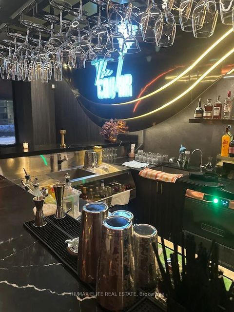 Photo 8 at 108 - 1 Yorkville Avenue, Annex, Toronto