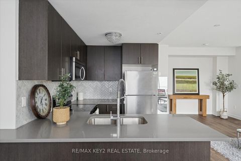 Photo 9 at 113 - 1555 Kingston Road, Town Centre, Pickering