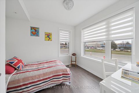 Photo 23 at 113 - 1555 Kingston Road, Town Centre, Pickering