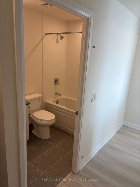 Photo 7 at 1124 - 3270 Sheppard Avenue E, Sullivan, Toronto