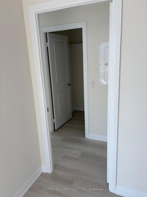 Photo 12 at 1124 - 3270 Sheppard Avenue E, Sullivan, Toronto