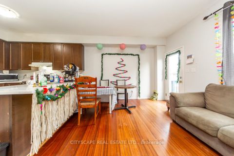 Photo 8 at 377 Assinboine Road, York University Heights, Toronto