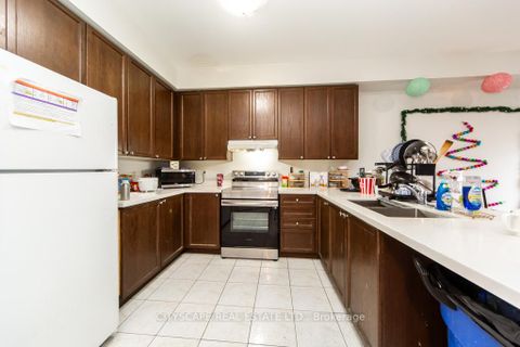 Photo 11 at 377 Assinboine Road, York University Heights, Toronto