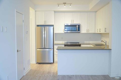 Photo 8 at 24 - 14 Lytham Green Circle, Glenway Estates, Newmarket